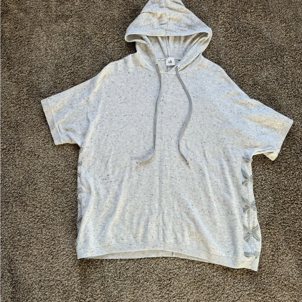 Cabi In Stitches Gray Hooded Specked Short Sleeve Sweater Small